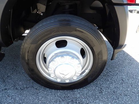 Used 2021 RAM 5500 Tradesman w/ Chrome Appearance Group image 62