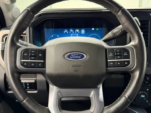 Used 2025 Ford F550 4x4 Crew Cab Super Duty image 20