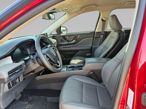 Used 2024 Lincoln Corsair Reserve w/ Jet Appearance Package image 9