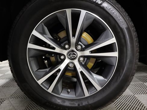 Used 2016 Toyota Highlander XLE image 34