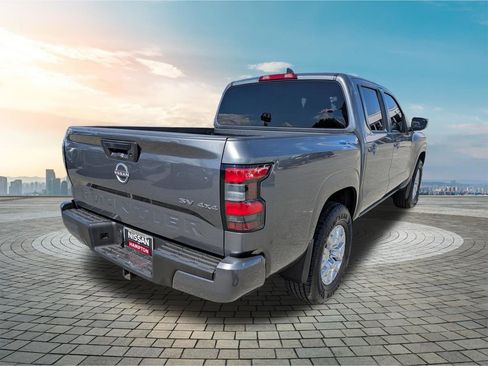 Certified 2023 Nissan Frontier SV w/ Tow Package AWD/4WD image 5