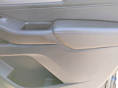 Used 2023 Chevrolet Traverse LT w/ LPO, Floor Liner Package image 20