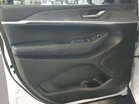 Used 2025 Jeep Grand Cherokee L Limited image 22