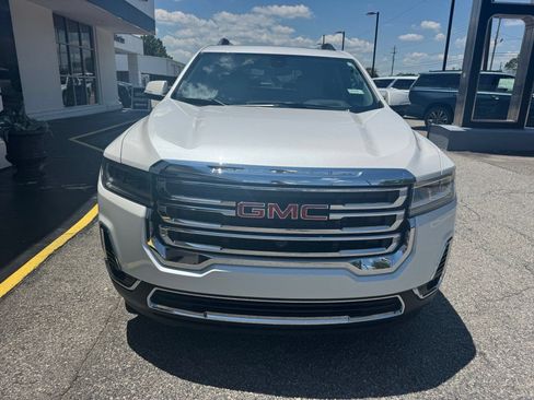 Certified 2023 GMC Acadia SLT w/ Technology Package FWD image 7