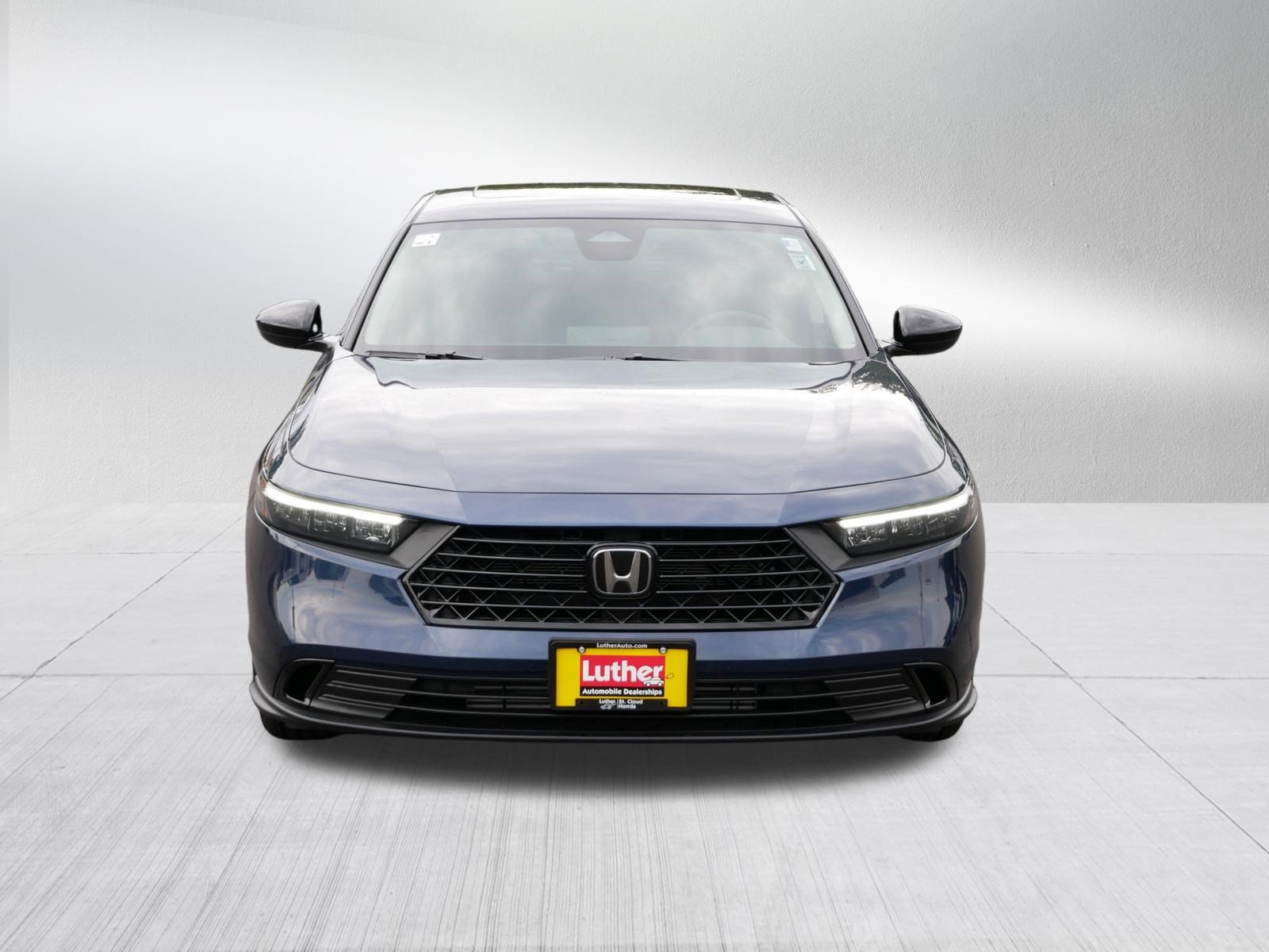 Used 2026 Honda Accord SE image 2