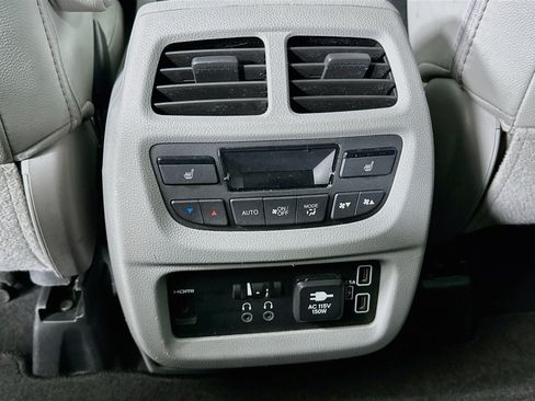 Used 2021 Honda Pilot Touring image 27