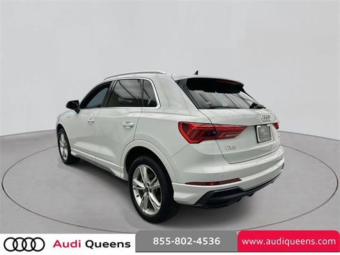 Certified 2022 Audi Q3 2.0T Premium Plus w/ Premium Plus Package image 2