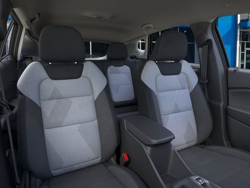 New 2026 Chevrolet Trax LS w/ LS Convenience Package FWD image 16