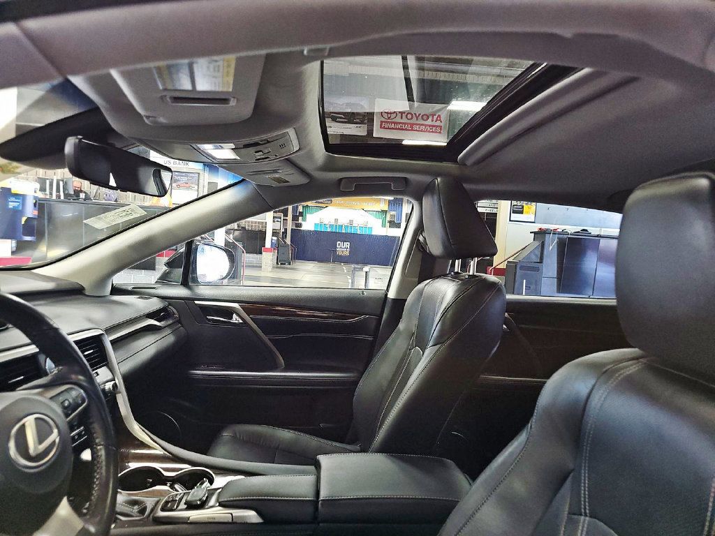 Used 2019 Lexus RX 450h AWD image 11
