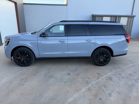 New 2025 Ford Expedition Max Platinum w/ Stealth Appearance Package image 4