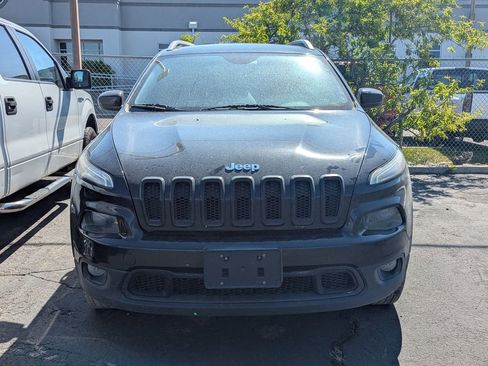 Used 2014 Jeep Cherokee Latitude w/ Cold Weather Group AWD/4WD image 2