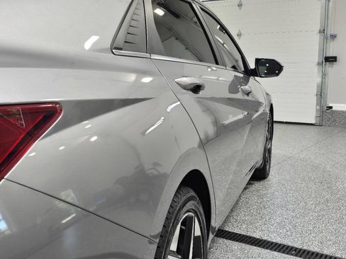 Used 2023 Hyundai Elantra Limited w/ Winter Weather Package FWD image 12