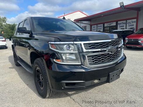 Used 2016 Chevrolet Tahoe 2WD w/ Remote Keyless Entry Package image 2