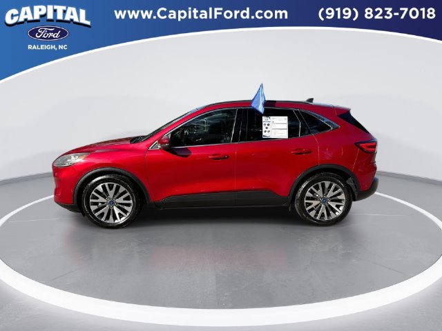 Certified 2020 Ford Escape Titanium FWD image 5