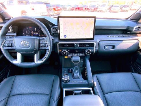 Used 2025 Toyota Tacoma Limited image 15
