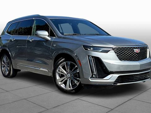 Used 2024 Cadillac XT6 Premium Luxury image 3