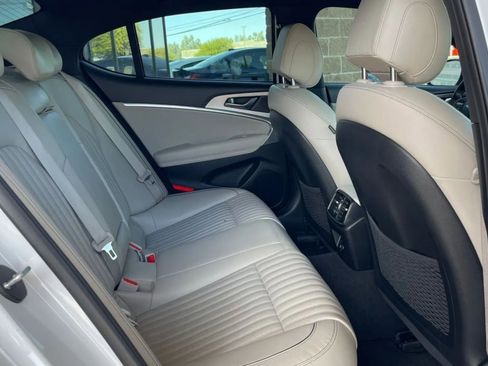 Used 2022 Genesis G70 3.3T w/ Sport Advanced Package image 42