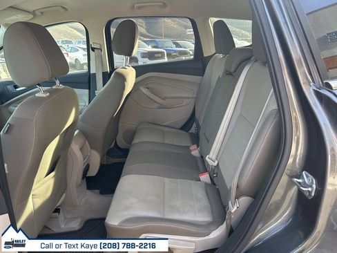 Used 2016 Ford Escape SE w/ SE Cold Weather Package image 10