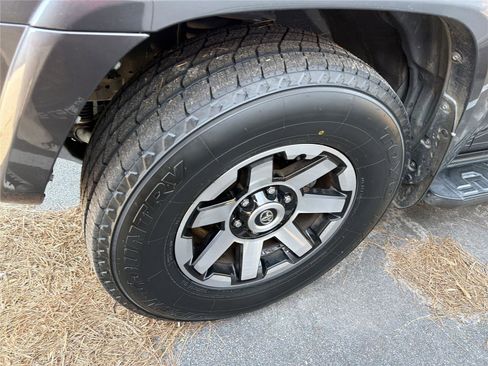 Used 2019 Toyota 4Runner TRD Off-Road Premium w/ Wilderness Package image 14