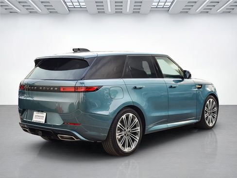 Certified 2025 Land Rover Range Rover Sport Dynamic SE image 6
