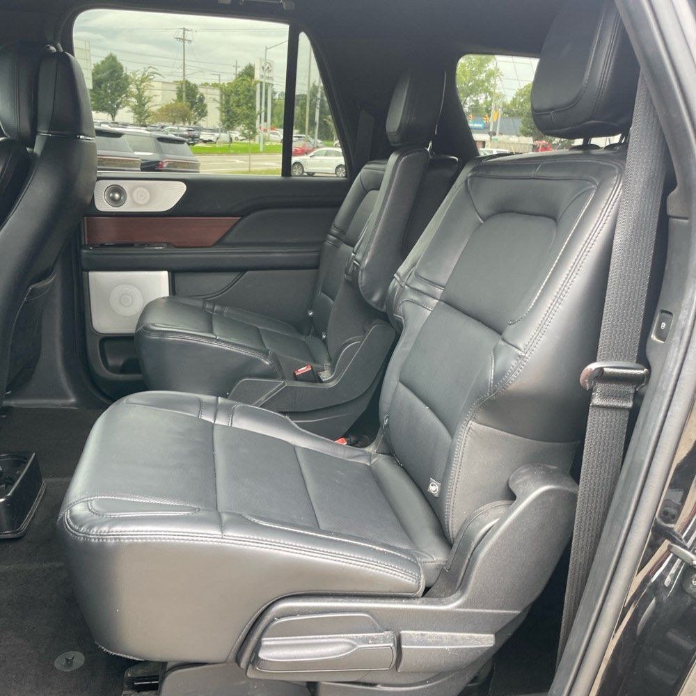Used 2022 Lincoln Navigator L Reserve AWD/4WD image 14