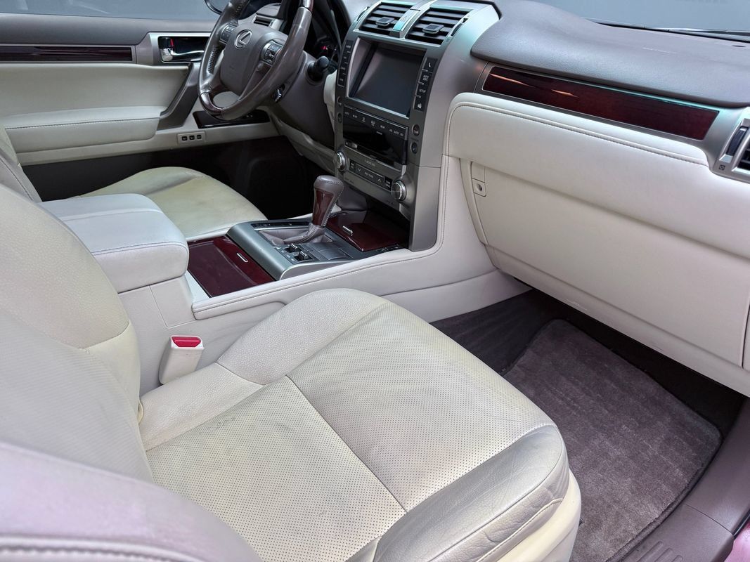 Used 2017 Lexus GX 460 Premium AWD/4WD image 10