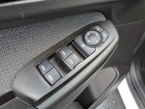 Used 2022 Chevrolet TrailBlazer LT w/ Convenience Package image 12