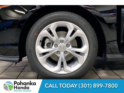 Used 2025 Honda Accord LX image 15