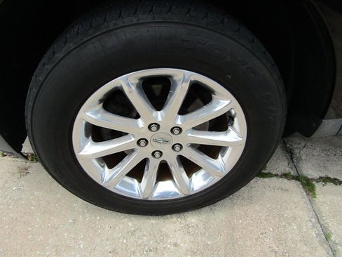 Used 2013 Lincoln MKX FWD image 13