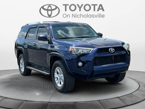 Used 2016 Toyota 4Runner SR5 AWD/4WD image 7