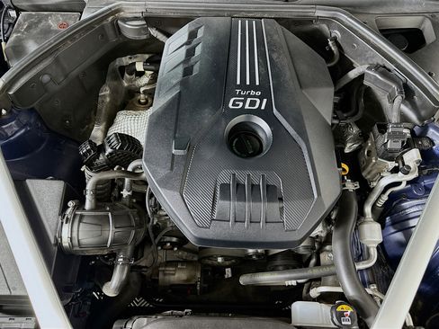 Used 2023 Genesis G70 2.0T image 32