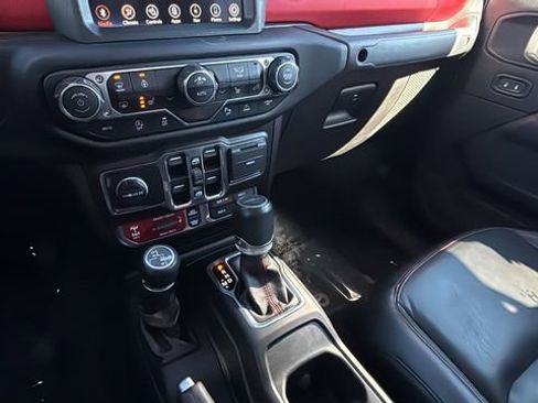 Used 2020 Jeep Gladiator Rubicon image 14