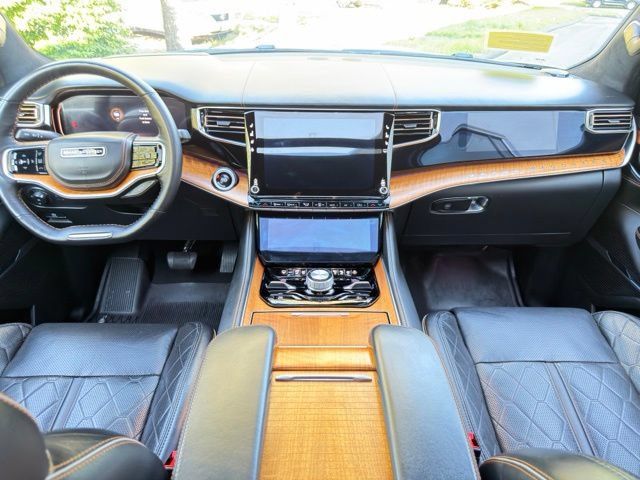 Used 2024 Jeep Grand Wagoneer L Series III AWD/4WD image 31