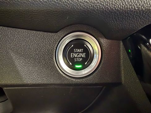 Used 2024 Chevrolet Traverse LS FWD image 46