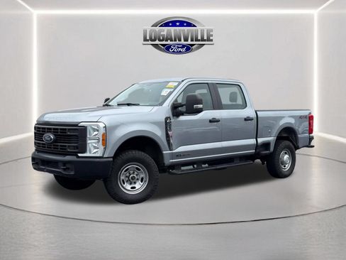 Used 2023 Ford F250 XL AWD/4WD image 1