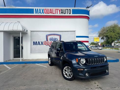 Used 2021 Jeep Renegade Latitude w/ Sun & Sound Group AWD/4WD image 16