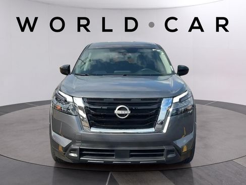 Used 2025 Nissan Pathfinder S FWD image 8