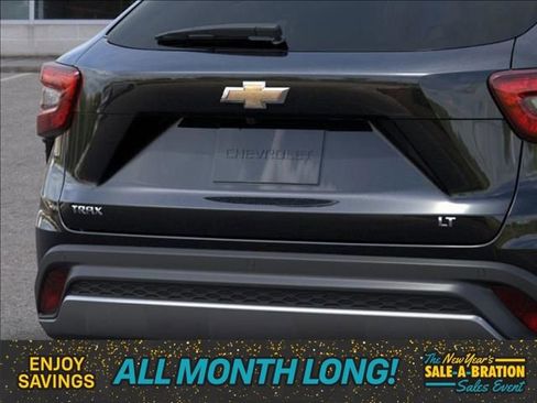 New 2026 Chevrolet Trax LT w/ Driver Confidence Package image 14