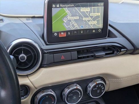 Used 2016 MAZDA MX-5 Miata Grand Touring RWD image 13