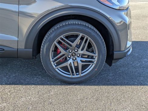 New 2026 Ford Explorer ST-Line image 23