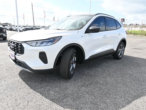 New 2026 Ford Escape ST-Line w/ Tech Pack #1 image 8