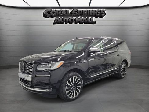 Used 2024 Lincoln Navigator L Black Label AWD/4WD image 3