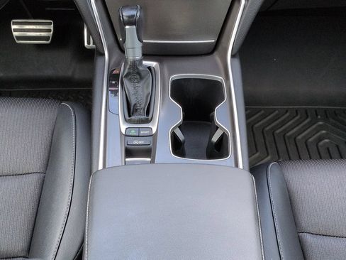 Used 2022 Honda Accord Sport image 19