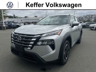 Used 2024 Nissan Rogue SV