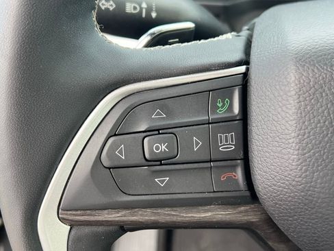 Used 2024 Jeep Grand Cherokee L Limited w/ Luxury Tech Group II image 28