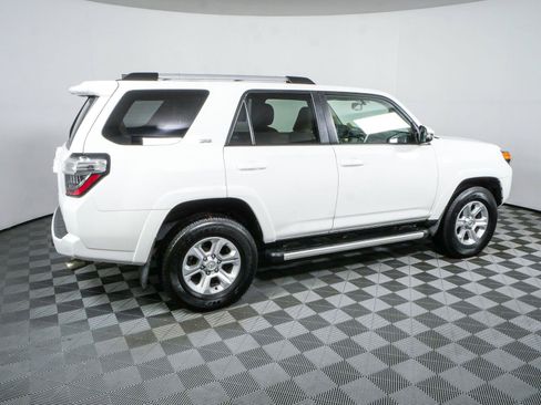 Used 2019 Toyota 4Runner SR5 Premium AWD/4WD image 2