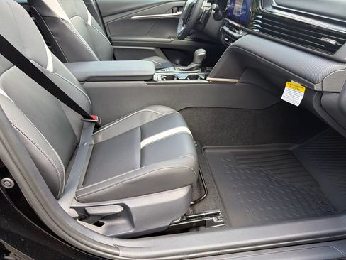 New 2026 Toyota Camry SE FWD image 11