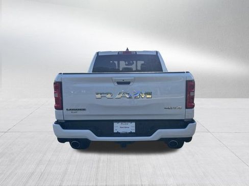 Used 2025 RAM 1500 Laramie w/ Sport Appearance Package AWD/4WD image 7