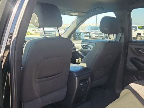 Used 2023 Chevrolet Traverse LT FWD image 20