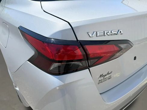 Used 2025 Nissan Versa S w/ Trunk Package FWD image 15